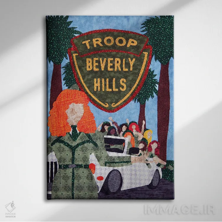 تابلو دکوراتیو گروه بولوینگ بیورلی هیلز اثر پوسترهای پارچه ای پاپ اثر علی شیر - نمای روبهرو روی دیوار