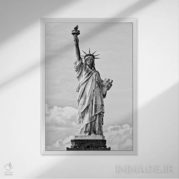 تابلو دکوراتیو "مجسمه آزادی I" اثر فیلیپ هوگونار - نمای قابدار سفید