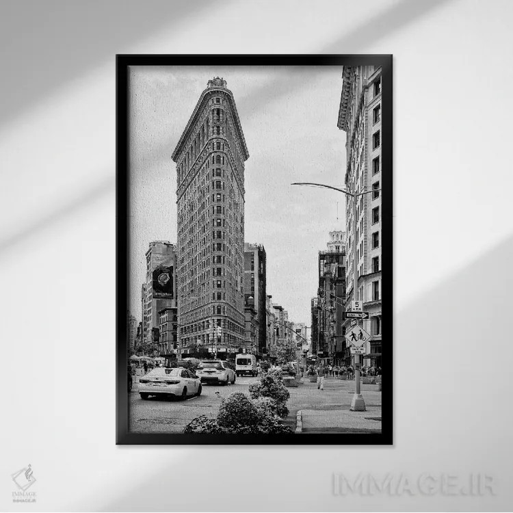تابلو دکوراتیو "ساختمان فلت آیرون" اثر فیلیپ هوگونار - نمای قابدار مشکی