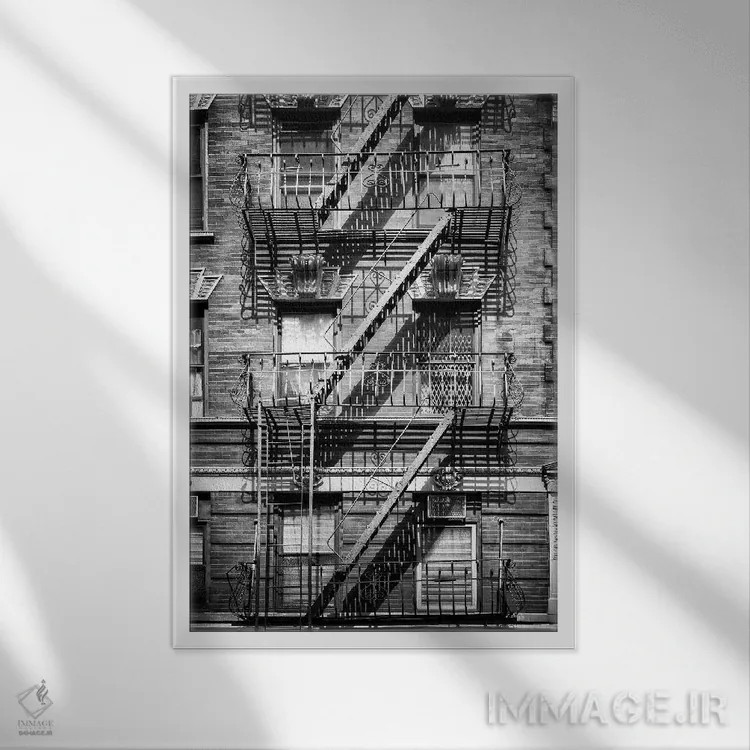 تابلو دکوراتیو " façade با فرار آتش" اثر فیلیپ هوگونار - نمای قابدار سفید