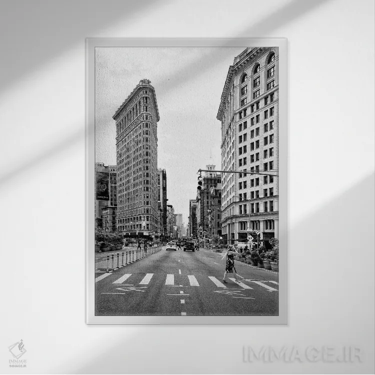 تابلو دکوراتیو ساختمان فلت آیرون اثر فیلیپ هوگونار - نمای قابدار سفید