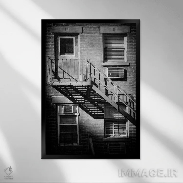 تابلو دکوراتیو سایه ها و چراغ ها اثر فیلیپ هوگونار - نمای قابدار مشکی