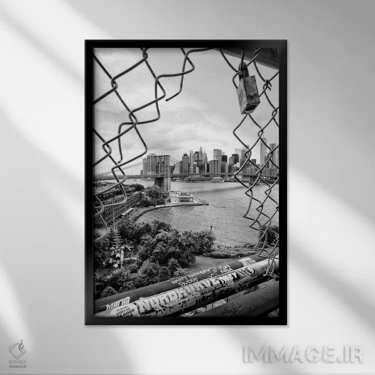 تابلو دکوراتیو بین دو اثر فیلیپ هوگونار - نمای قابدار مشکی
