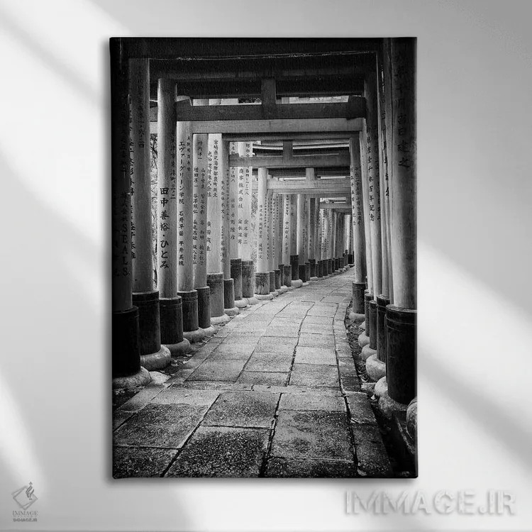 تابلو دکوراتیو میان دروازه های توریی اثر فیلیپ هوگونار - نمای روبهرو روی دیوار
