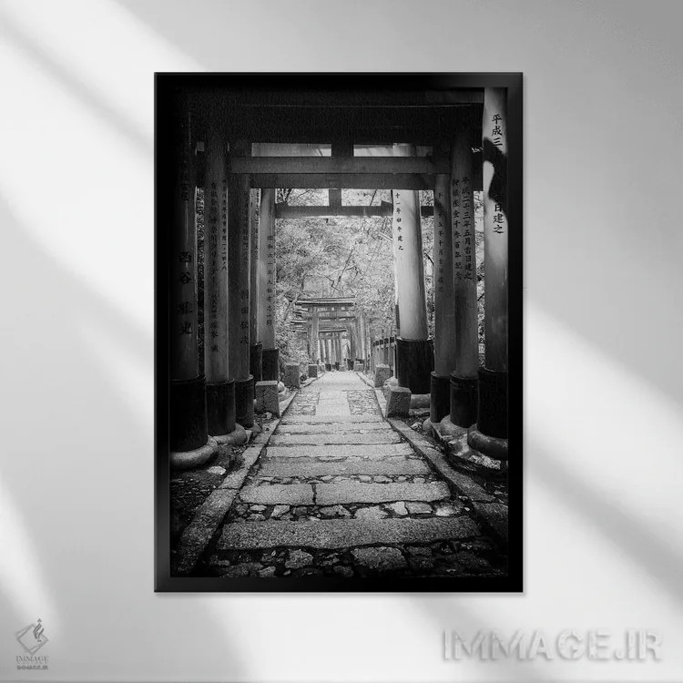تابلو دکوراتیو از مسیر پیروی کن اثر فیلیپ هوگونار - نمای قابدار مشکی