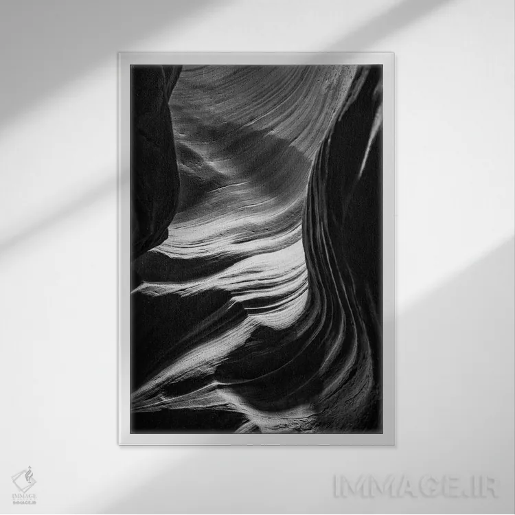 تابلو دکوراتیو سری سیاه آریزونا اثر فیلیپ هوگونار - نمای قابدار سفید