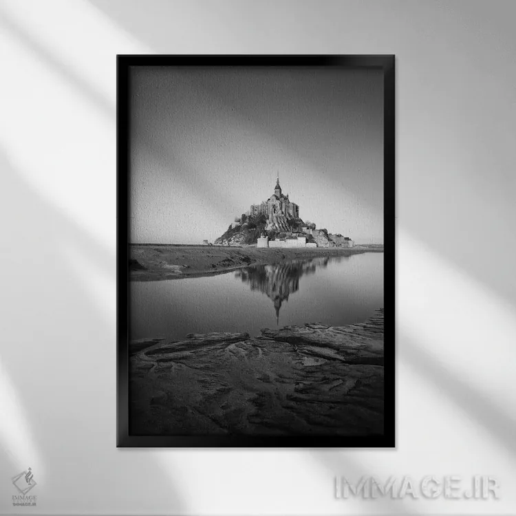 تابلو دکوراتیو مون سن میشل سیاه و سفید اثر فیلیپ منگوئن - نمای قابدار مشکی