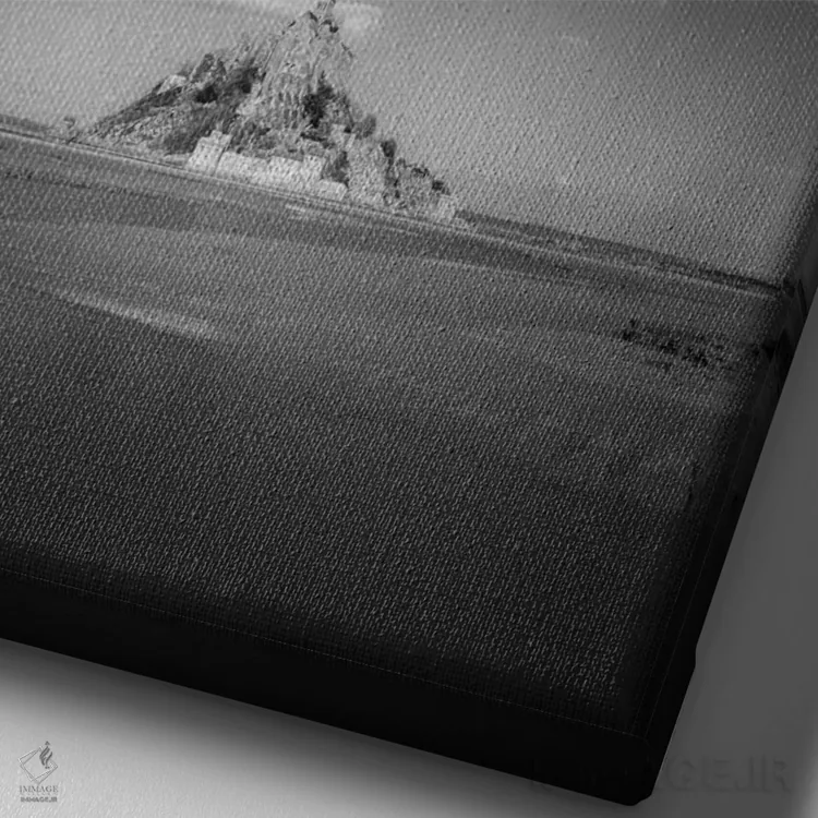 تابلو دکوراتیو پرتره سیاه و سفید مون سن میشل با آسمان ابری اثر فیلیپ منگوئن - نمای نزدیک بافت بوم