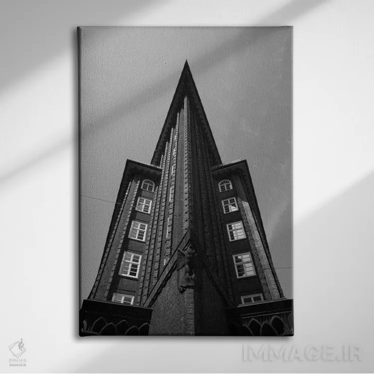 تابلو دکوراتیو Chilehaus, Hamburg, Germany" - "نمای پایین از یک ساختما… اثر پانورامیک ایمجز - نمای روبهرو روی دیوار
