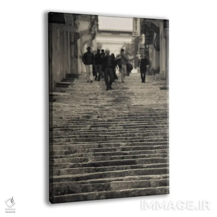 تابلو دکوراتیو Triq Sant-Orsla, Valletta, Malta" - "افرادی که از پله ه… اثر پانورامیک ایمجز - نمای پرسپکتیو محصول