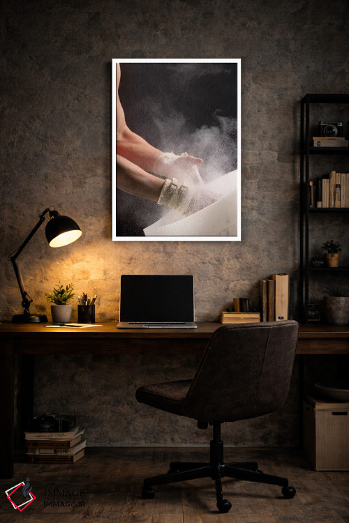 تابلو دکوراتیو ژیمناست مرد در حال گذاشتن گچ روی دست های خود، جزیره بین… اثر پانورامیک ایمجز - D5W