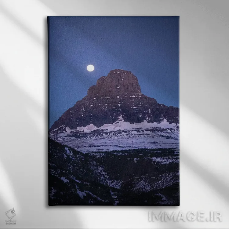 تابلو دکوراتیو Glacier National Park, Montana, USA" - "ماه بر فراز قله… اثر پانورامیک ایمجز - نمای روبهرو روی دیوار