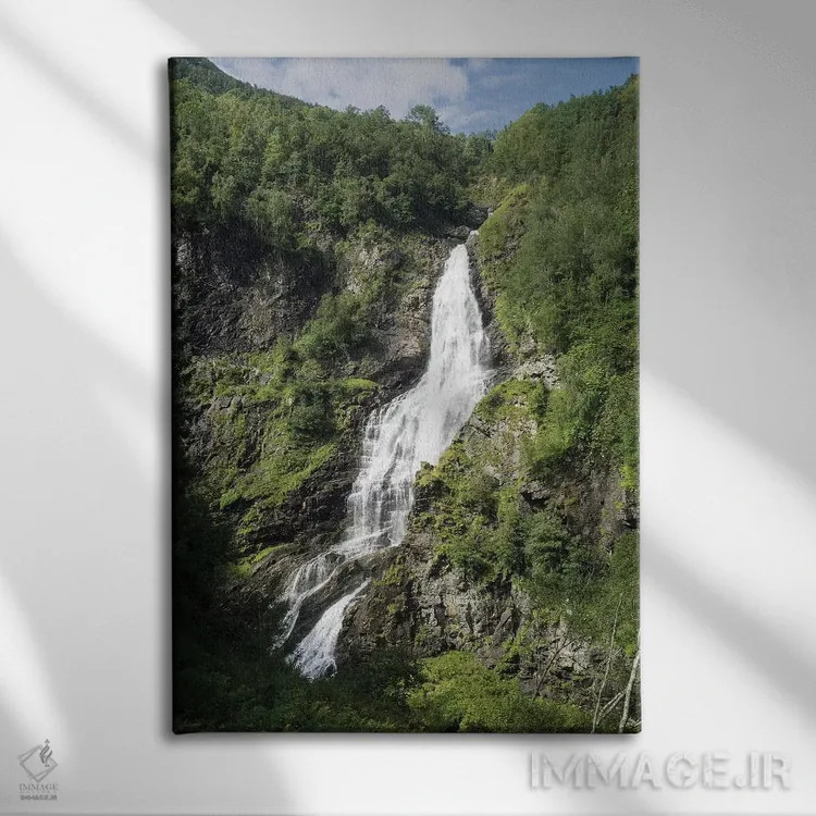 تابلو دکوراتیو Stalheim, Norway" - "آب که از صخره ها می ریزد، استالهای… اثر پانورامیک ایمجز - نمای روبهرو روی دیوار