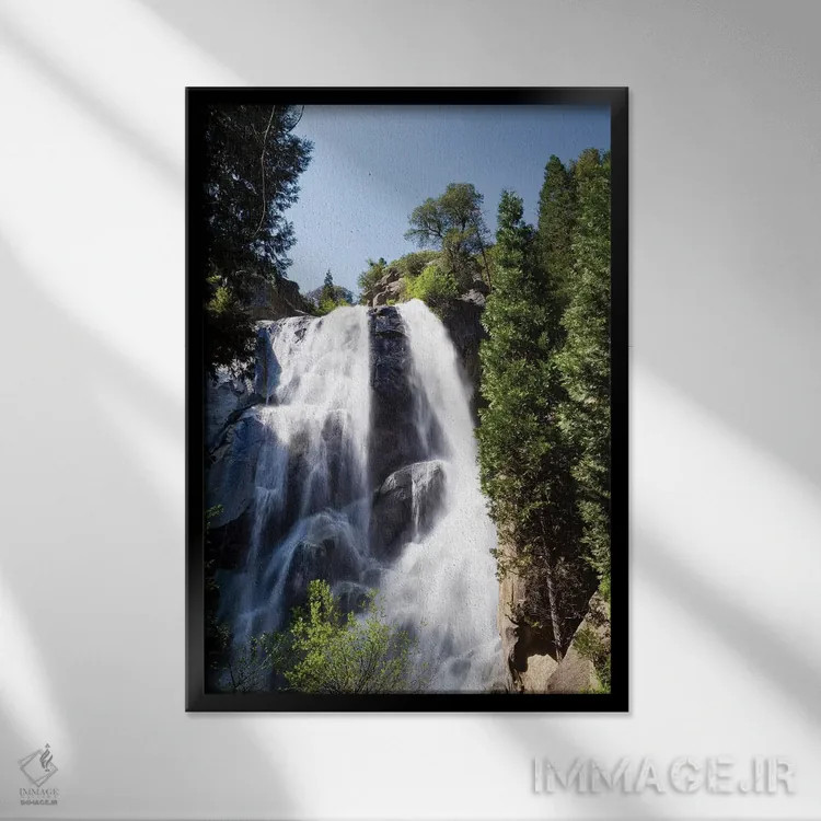 تابلو دکوراتیو Sequoia National Park, California, USA" - "آبشار در جنگ… اثر پانورامیک ایمجز - نمای قابدار مشکی