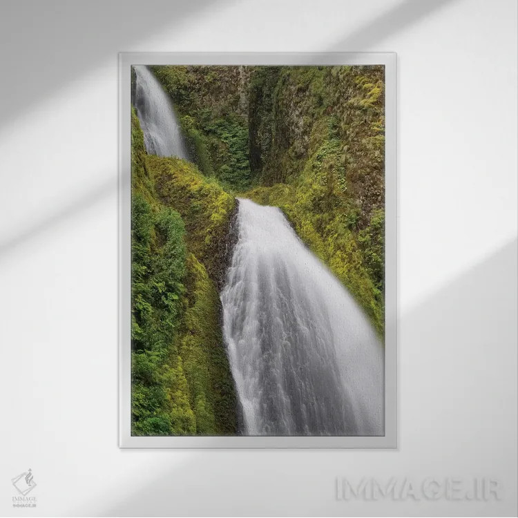 تابلو دکوراتیو Wahkeena Falls, Hood River, Oregon, USA II" - "آبشار در… اثر پانورامیک ایمجز - نمای قابدار سفید