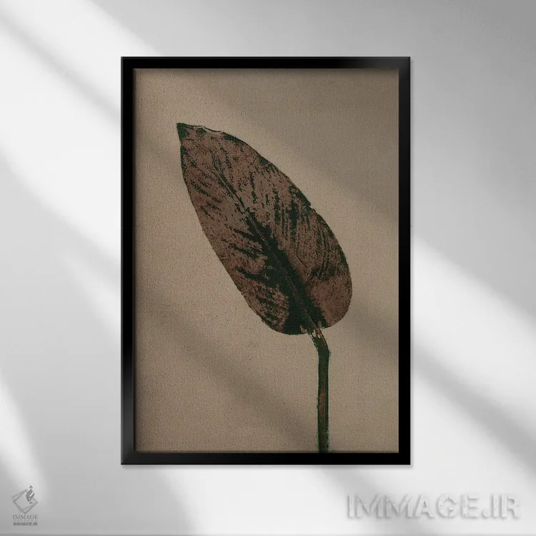 تابلو دکوراتیو کالاتیا قهوه ای اثر پرنیله فولکارلی - نمای قابدار مشکی