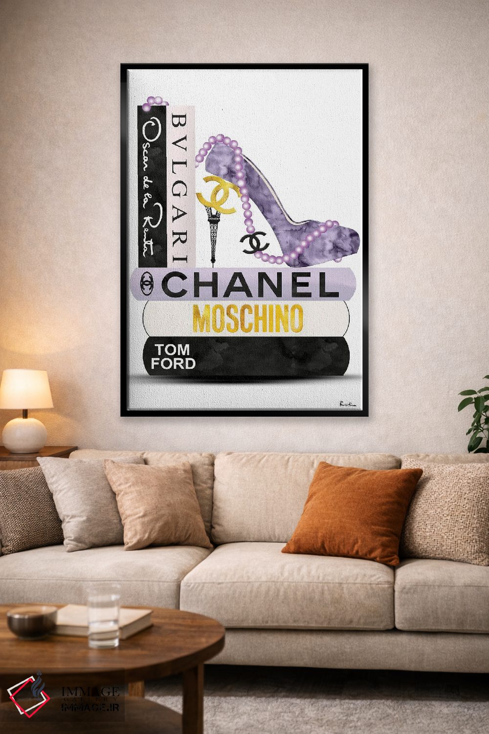 تابلو دکوراتیو Black & Gold High Heel On Fashion Book Stack,کفش پاشنه بل… اثر پوماکای بارون - D1B