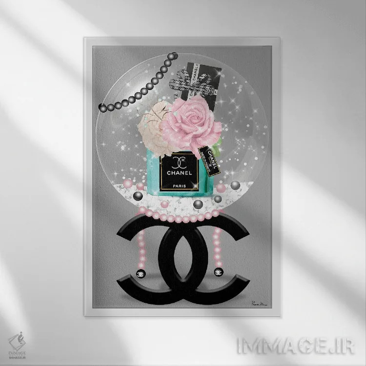 تابلو دکوراتیو گل رز با گونه سرخ و گلدان فیروزه ای مد درون توپ اکلیلی اثر پوماکای بارون - نمای قابدار سفید