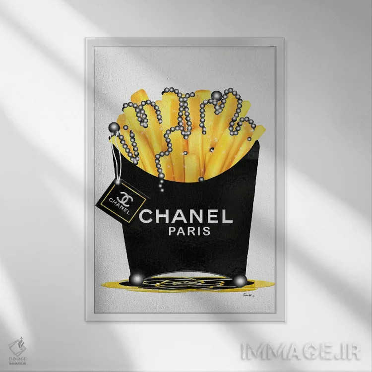 تابلو دکوراتیو سیب زمینی سرخ کرده Chanel تازه و مروارید اثر پوماکای بارون - نمای قابدار سفید