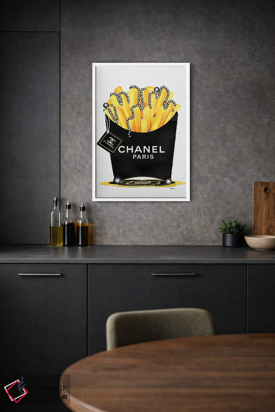تابلو دکوراتیو سیب زمینی سرخ کرده Chanel تازه و مروارید اثر پوماکای بارون - D1W