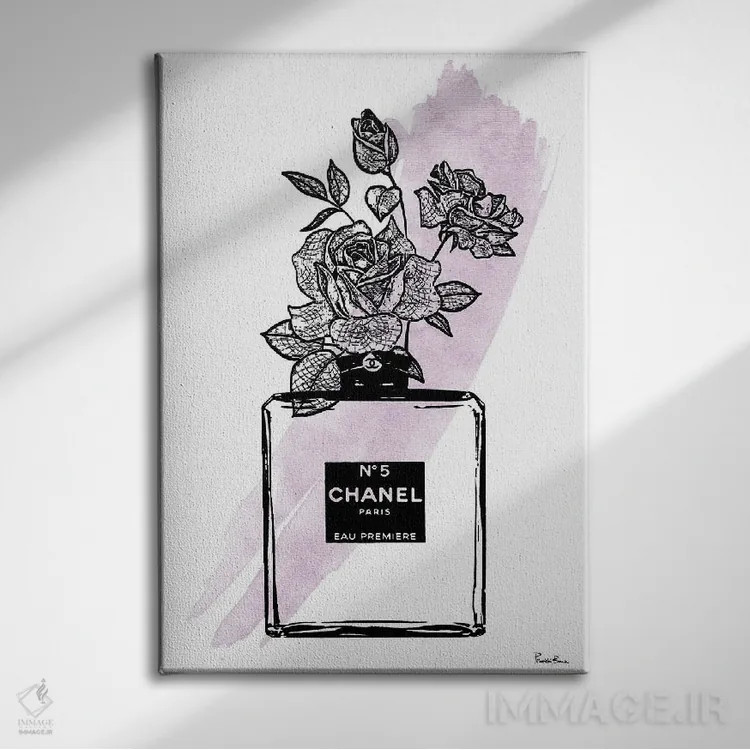 تابلو دکوراتیو گلدان بطری عطر رز با بافت متقاطع اثر پوماکای بارون - نمای روبهرو روی دیوار