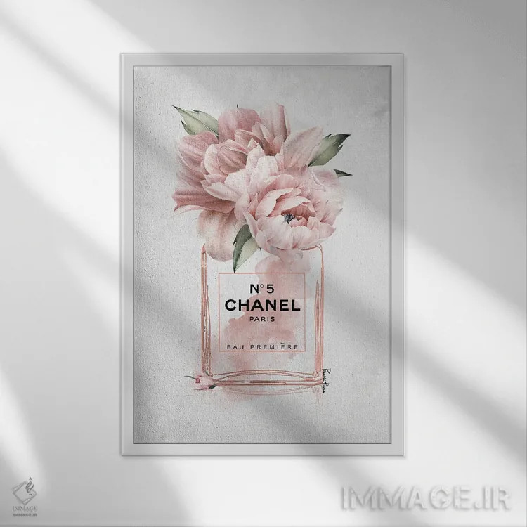 تابلو دکوراتیو شیشه عطر N. 05 با گل صدتومانی و رنگ سرخ شده اثر پوماکای بارون - نمای قابدار سفید