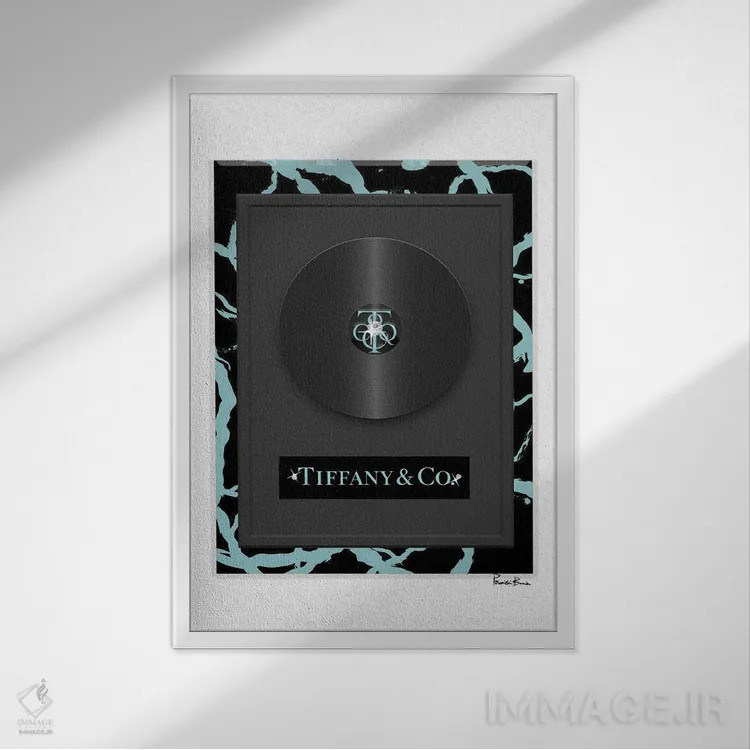 تابلو دکوراتیو برترین آثار مد تیفانی اثر پوماکای بارون - نمای قابدار سفید