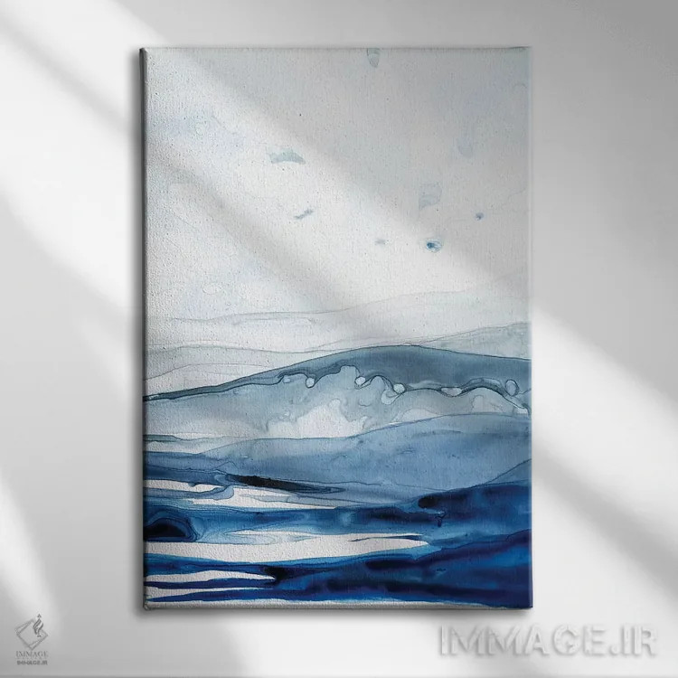 تابلو مینیمال قطب شمال لاجوردی II اثر گریس پاپ - نمای روبهرو روی دیوار