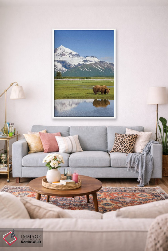 تابلو دکوراتیو Katmai National Park, Alaska, USA,خرس گریزلی در حال چرا در نزد… اثر پل سودرز - D1W