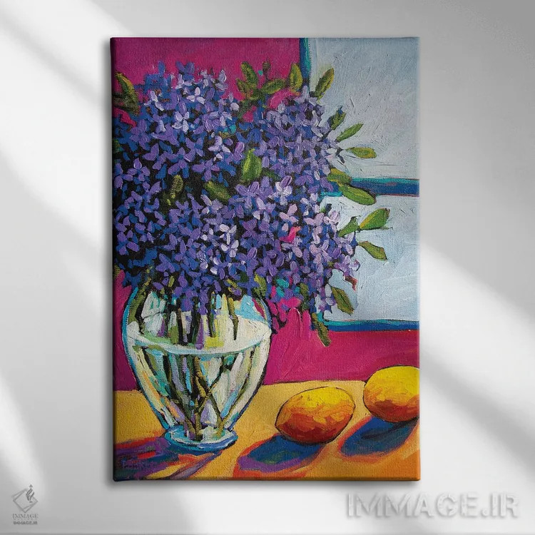 تابلو دکوراتیو طبیعت بی جان با یاس بنفش و لیموها اثر پتی بیکر - نمای روبهرو روی دیوار