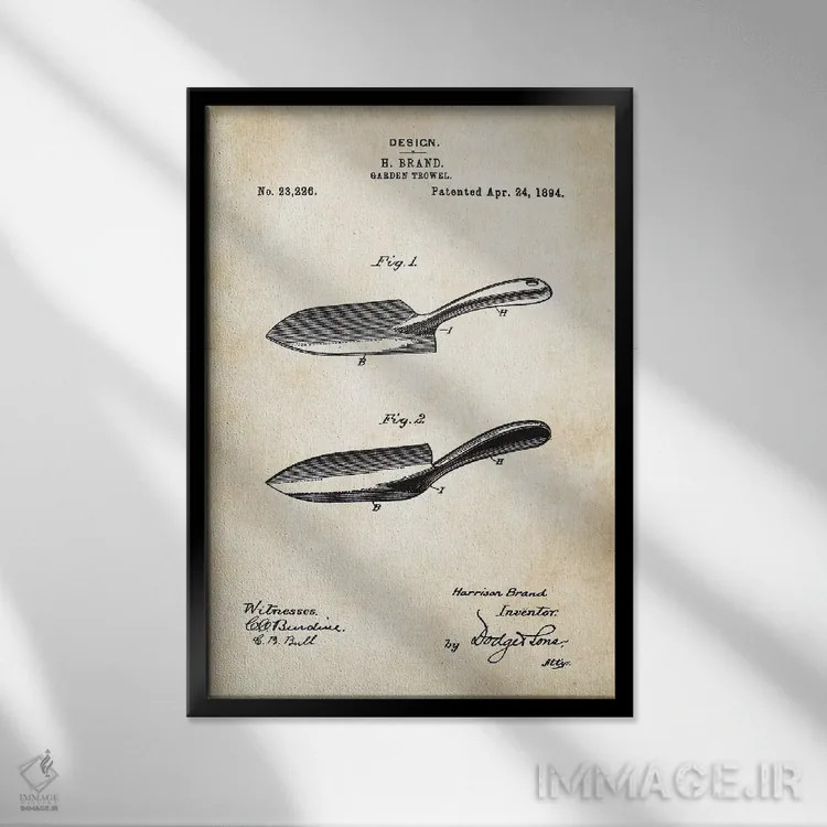 تابلو دکوراتیو بیلچه باغبانی اثر پتنت ۷۷ - نمای قابدار مشکی