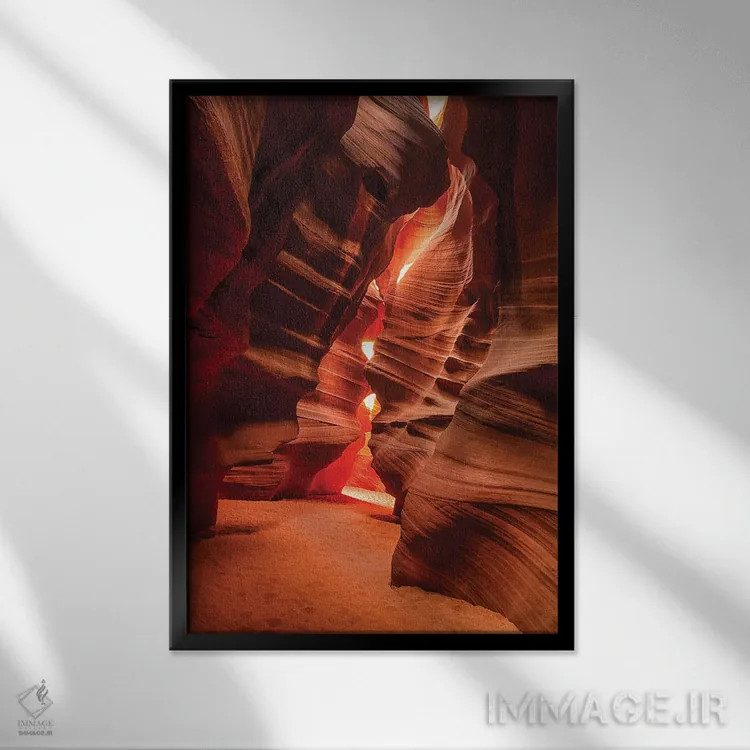 تابلو دکوراتیو دره انتلوپ اثر پل رومر - نمای قابدار مشکی