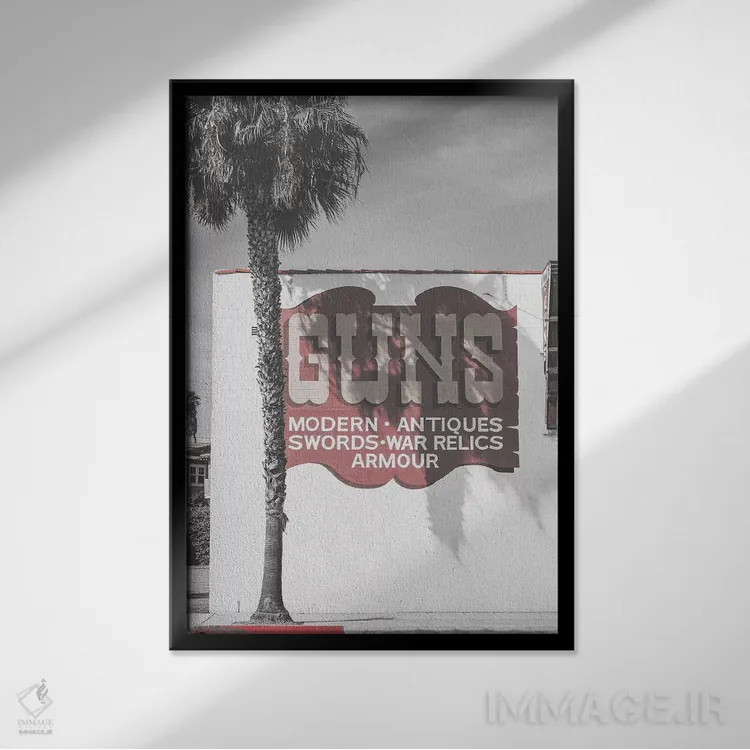 تابلوی قدیمی اسلحه اثر پیکسی پیپر - نمای قابدار مشکی