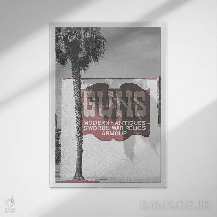 تابلوی قدیمی اسلحه اثر پیکسی پیپر - نمای قابدار سفید