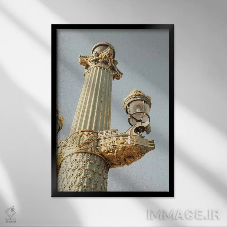 تابلو دکوراتیو چراغ پاریس اثر گریس دیجیتال آرت کو - نمای قابدار مشکی