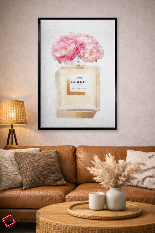 تابلو مدرن شیشه عطر صدتومانی اثر گریس دیجیتال آرت کو - D4B