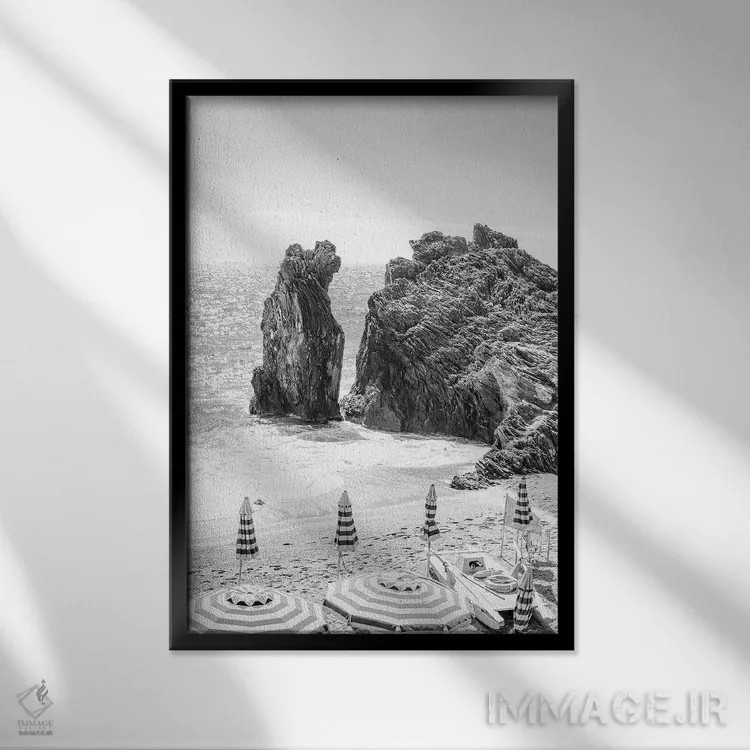 تابلو دکوراتیو چینکو تره اثر گریس دیجیتال آرت کو - نمای قابدار مشکی