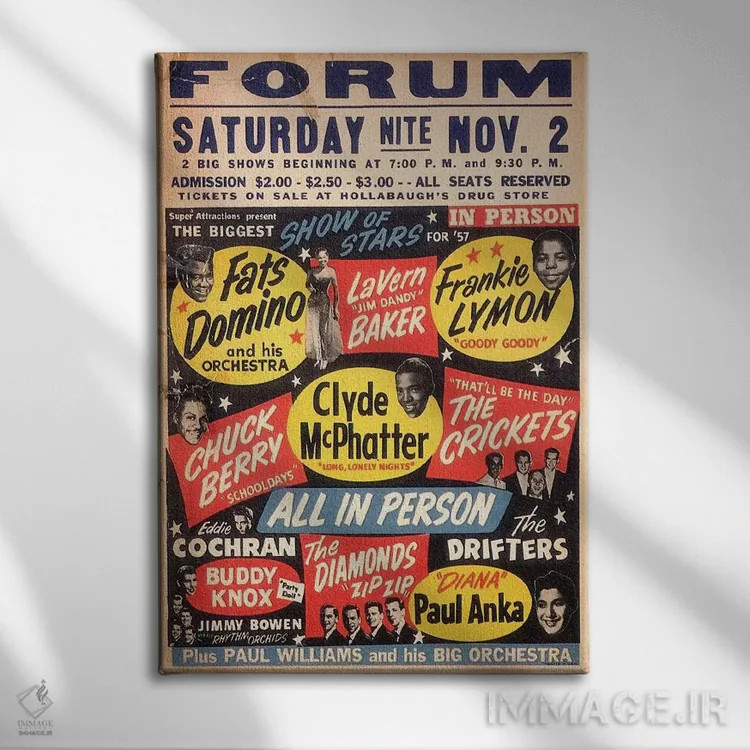 تابلو دکوراتیو پوستر بزرگترین نمایش ستارگان سال ۵۷ در فروم اثر رادیو دیز - نمای روبهرو روی دیوار
