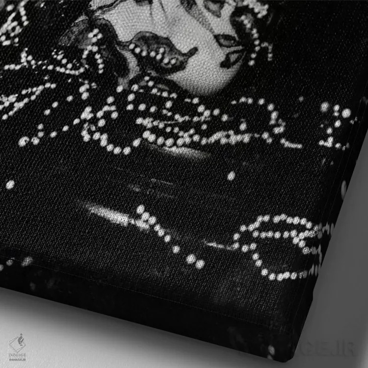 تابلو دکوراتیو ژست پشت شانه می وست اثر رادیو دیز - نمای نزدیک بافت بوم