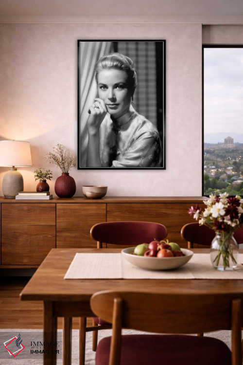 تابلو دکوراتیو گریس کلی با بلوز شرقی اثر رادیو دیز - D3B