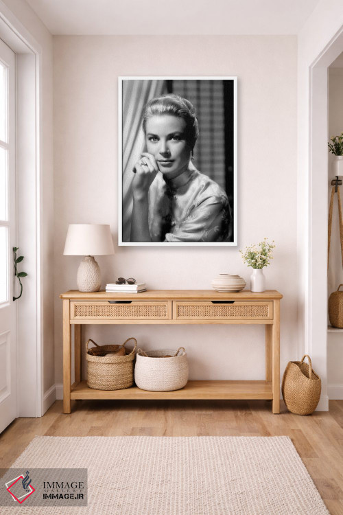 تابلو دکوراتیو گریس کلی با بلوز شرقی اثر رادیو دیز - D4W