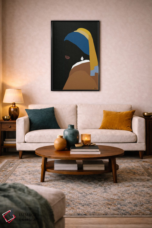 تابلو مینیمال دختر با گوشواره اثر رافائل گومز - D5B