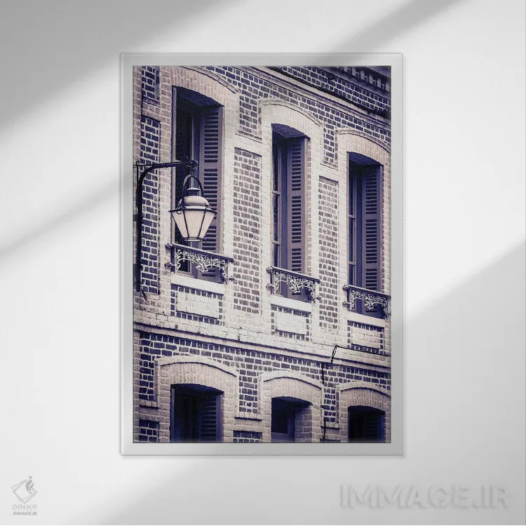 تابلو دکوراتیو Honfleur, Normandy, France I,کوچه باریک و خانه ها، اونفلور، ن… اثر راس بیشاپ - نمای قابدار سفید