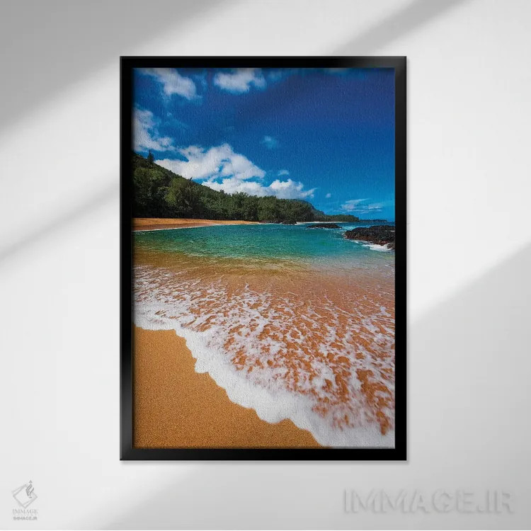 تابلو دکوراتیو Island of Kauai, Hawaii, USA,شن و موج در ساحل لوماهائی، جزیره… اثر راس بیشاپ - نمای قابدار مشکی