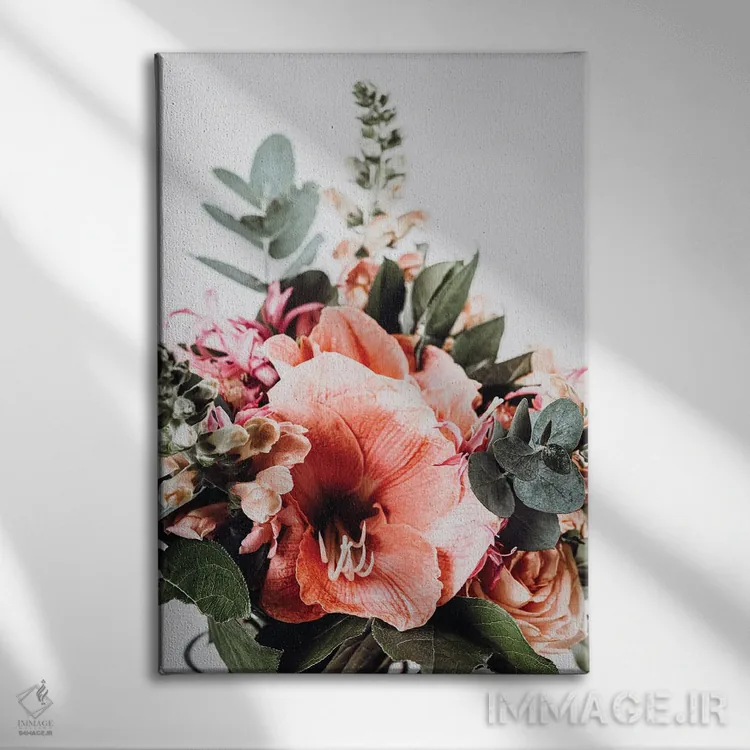 تابلو دکوراتیو دسته گل مرجانی دو اثر رادو برکان - نمای روبهرو روی دیوار
