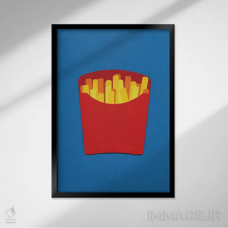 تابلو مینیمال سیب زمینی سرخ کرده در جعبه مقوایی اثر روزی فایست - نمای قابدار مشکی