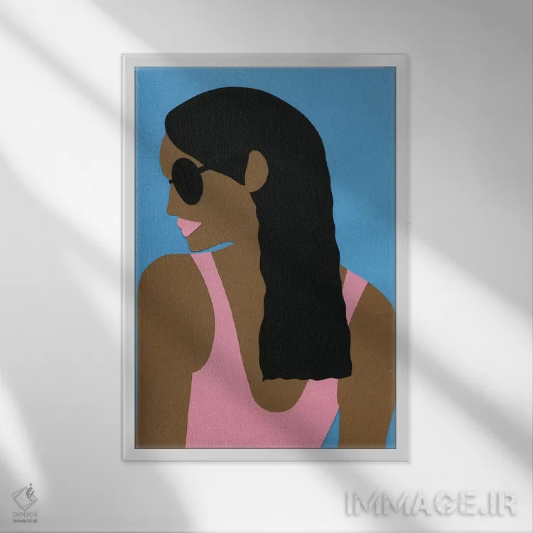 تابلو دکوراتیو عینک آفتابی و موی مشکی اثر روزی فایست - نمای قابدار سفید