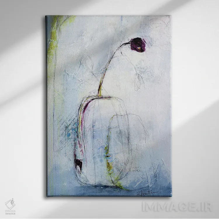 تابلو مینیمال غنچه بنفش اثر روت فرامشتاین - نمای روبهرو روی دیوار