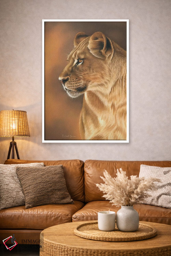 تابلو دکوراتیو پرتره شیر ماده اثر ریچارد مک وی - D3W