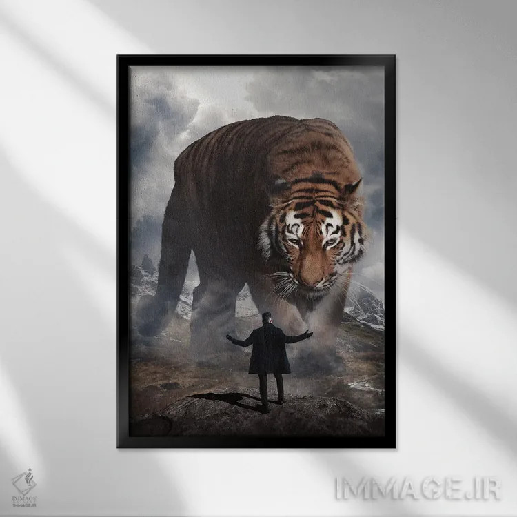 تابلو دکوراتیو به من نزدیک شو اثر روویم نوگا - نمای قابدار مشکی
